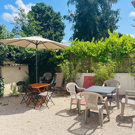 Location La Ferte, Calme Et Proximite Centre Ville Classe 3 Etoiles Lons-le-Saunier Exterior foto
