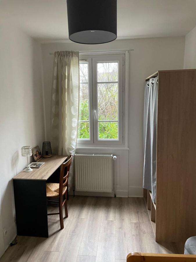 Location La Ferte, Calme Et Proximite Centre Ville Classe 3 Etoiles Lons-le-Saunier Exterior foto