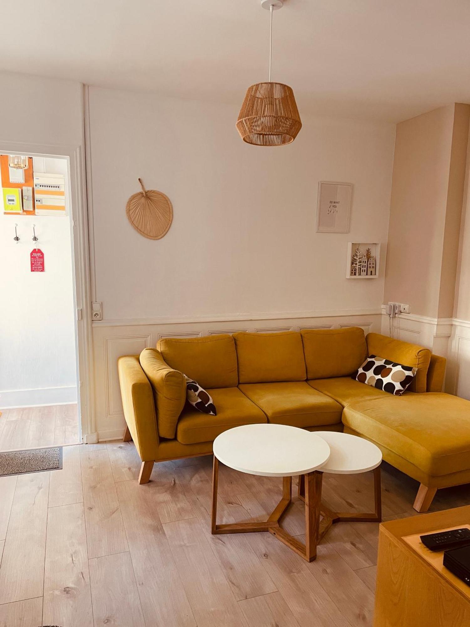 Location La Ferte, Calme Et Proximite Centre Ville Classe 3 Etoiles Lons-le-Saunier Exterior foto