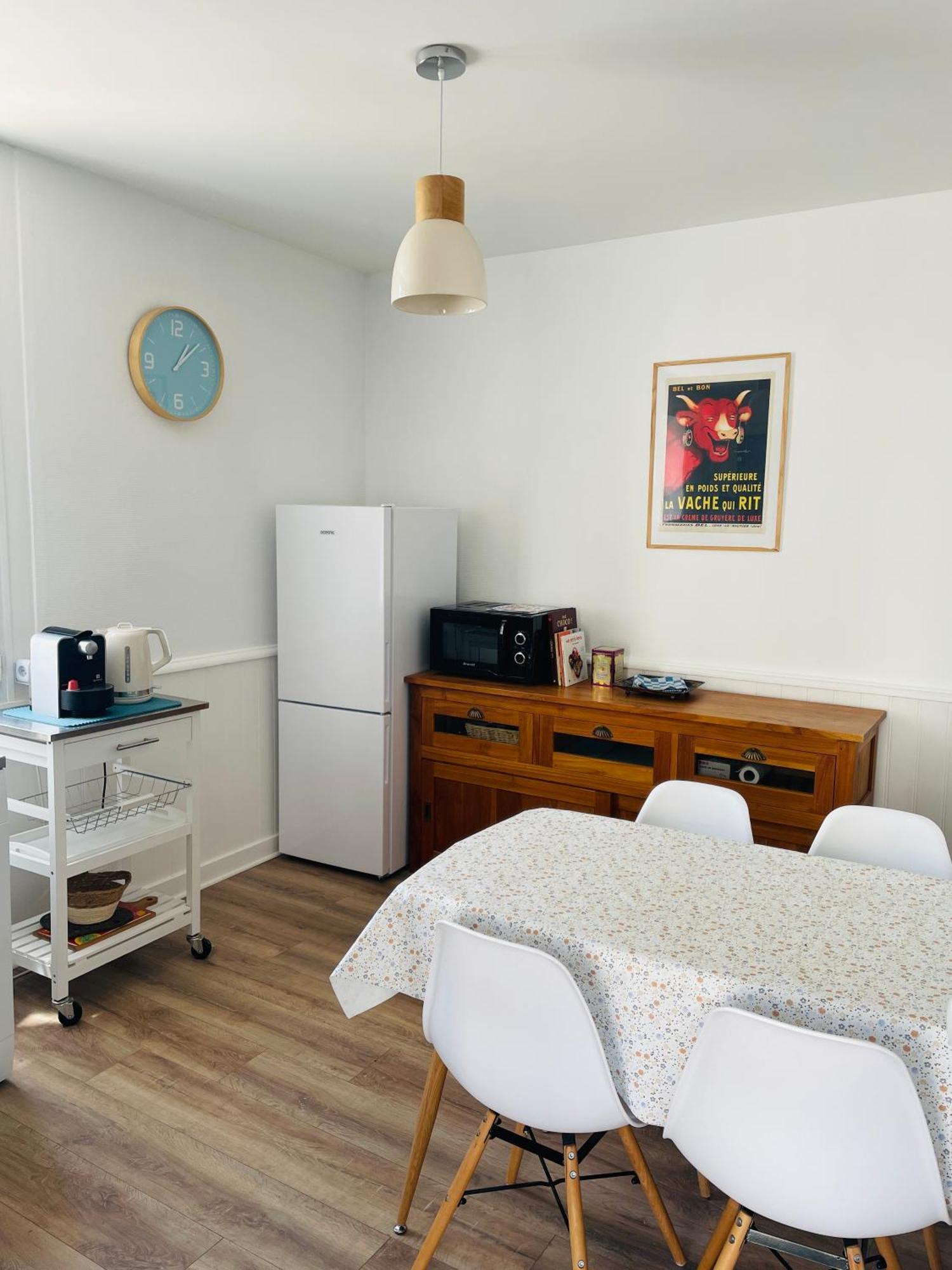 Location La Ferte, Calme Et Proximite Centre Ville Classe 3 Etoiles Lons-le-Saunier Exterior foto